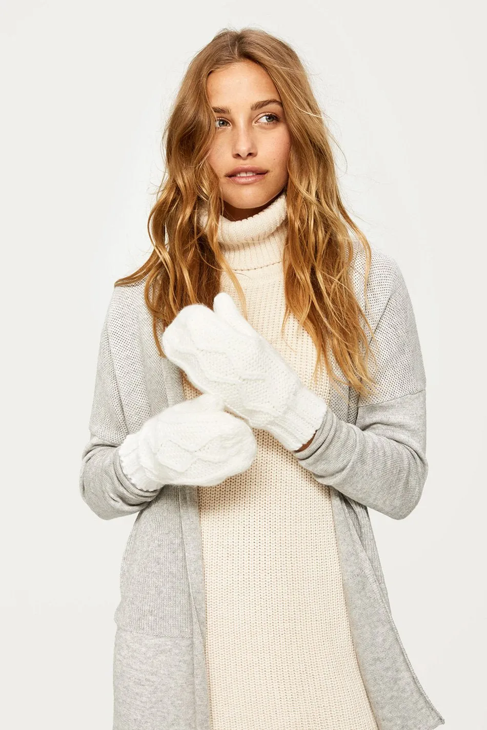 CHUNKY KNITWEAR MITTENS