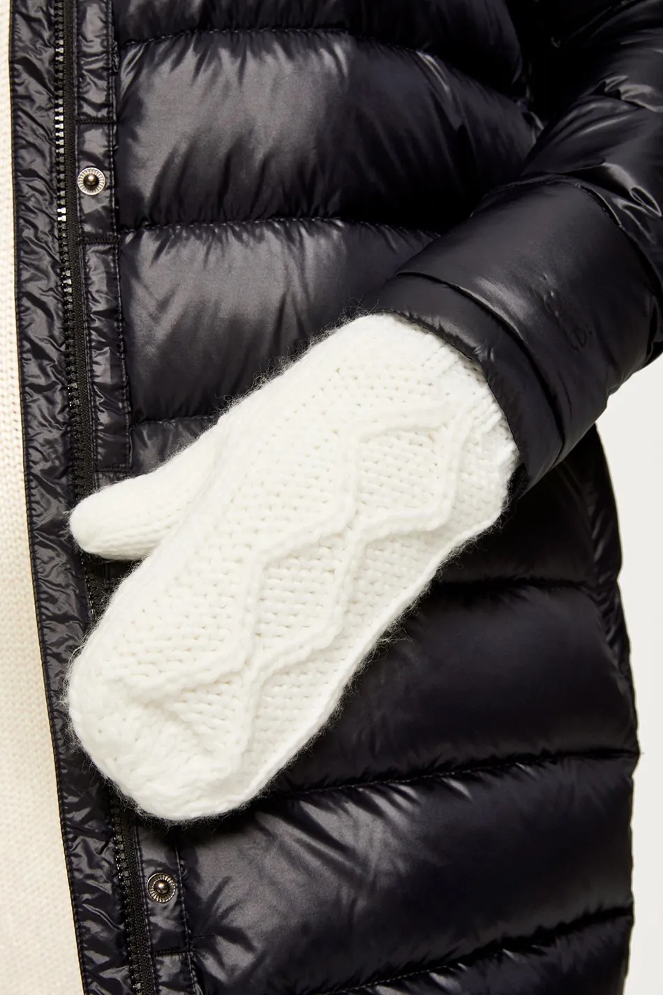 CHUNKY KNITWEAR MITTENS