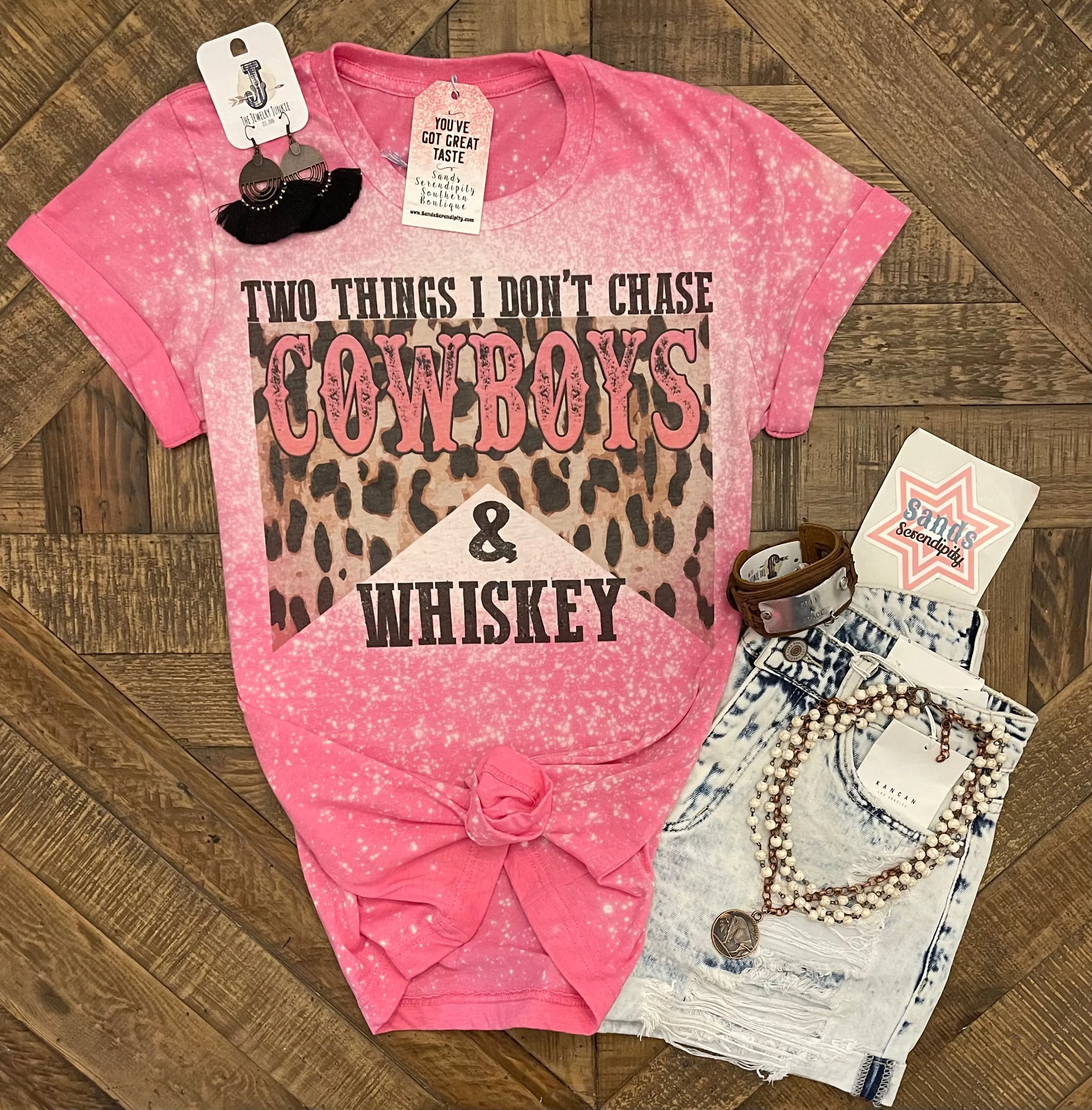 Cowboys & Whiskey 🥃