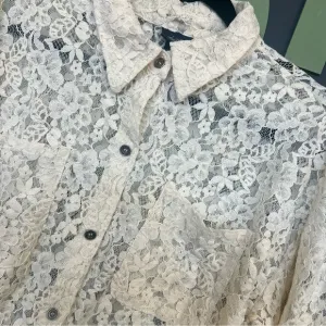Daytrip by Buckle Full Lace Button Down Collared Top Women’s Medium
